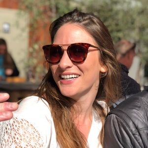 Meet your Posher, Leah